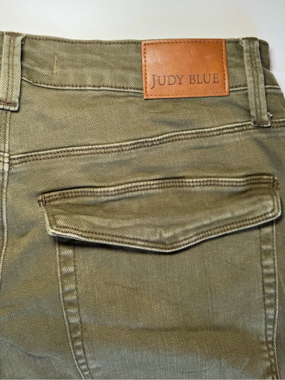 Judy Blue High Waist Aurora Weekender Garment Dyed Cuffed Jeans Green 14W - Picture 2 of 8